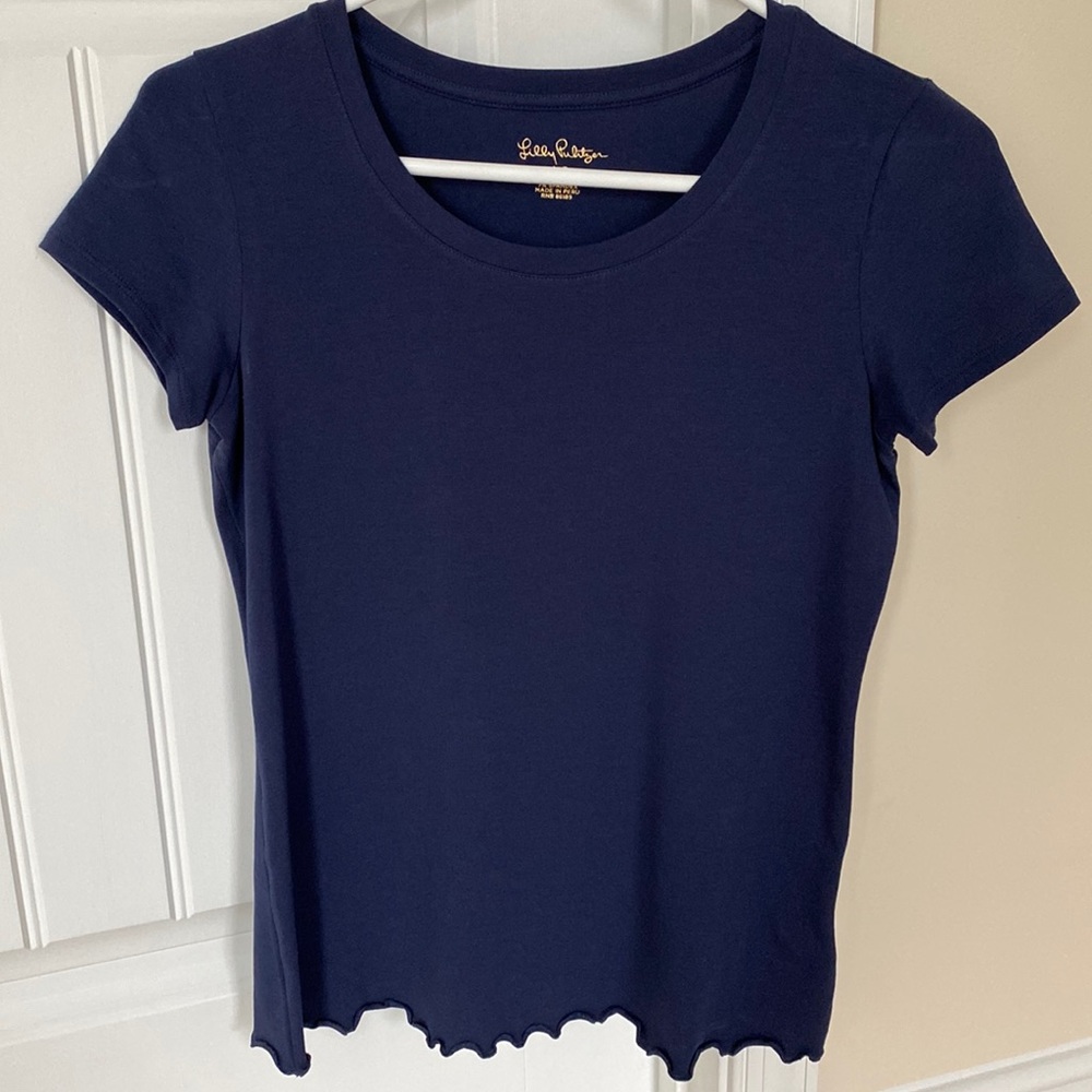 Lilly Pulitzer Mari Top, size XS, color is True Navy